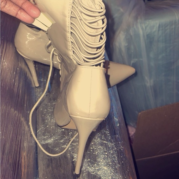 Latex booties - Picture 5 of 6